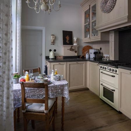 Guesthouse Elisabeth มาสทริชท์ ภายนอก รูปภาพ